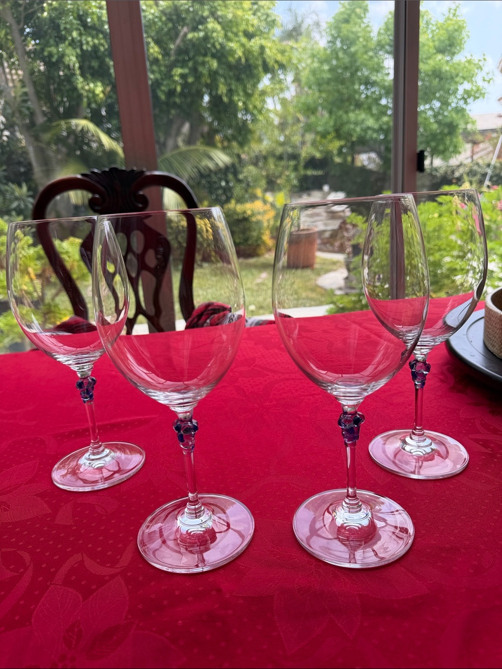 Set of 4 Mikasa Chablis Purple Grape Stem Wine Glasses